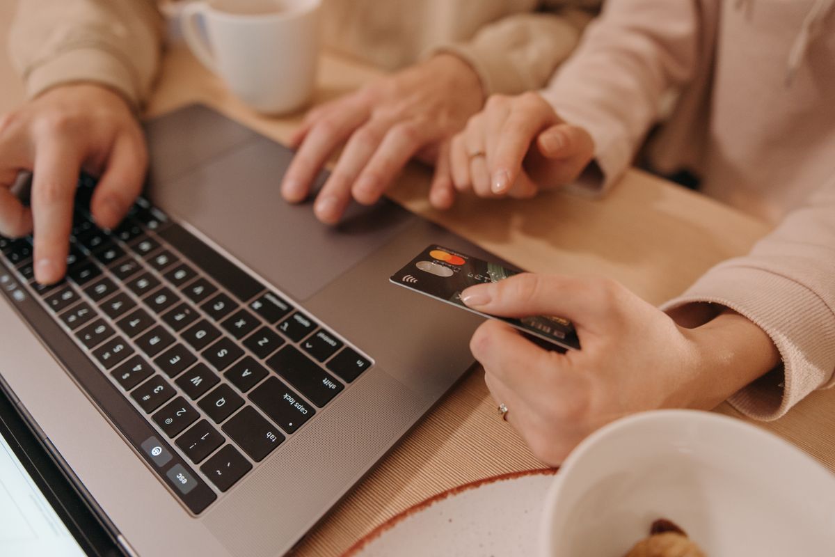 E-commerce